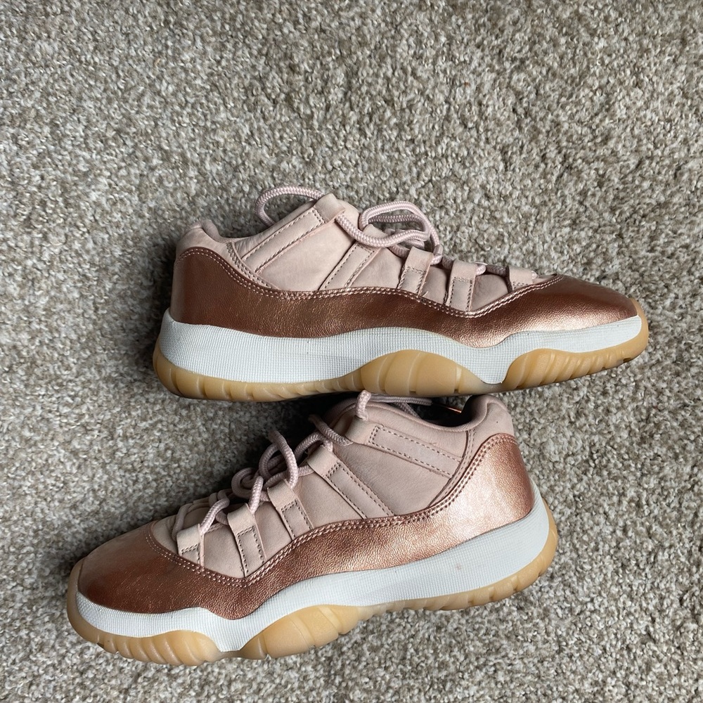 Women’s Air Jordan 11-Rose Gold